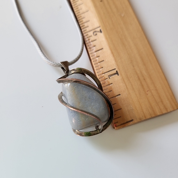 Vintage Caged in Silver Tone Metal Pale Blue Green Stone Pendant Necklace - Picture 16 of 17